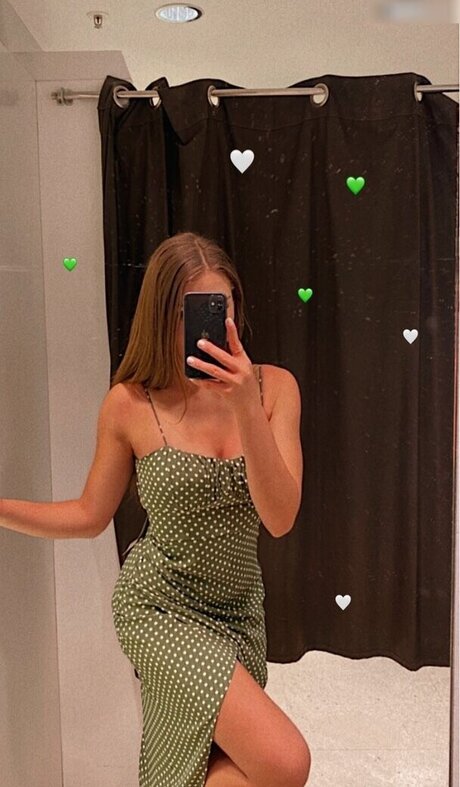 アヘ顔 OnlyFans トップ 画像