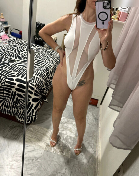 ゲイのラフなOnlyFans 無料裸 画像