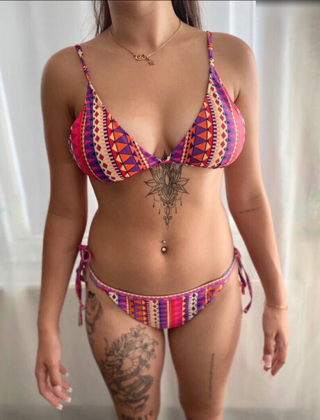 アジアンシャワー OnlyFans ヌード ギャラリー