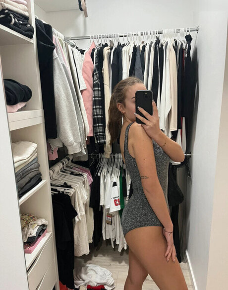 ゲイランジェリーOnlyFans 無料セックス 写真