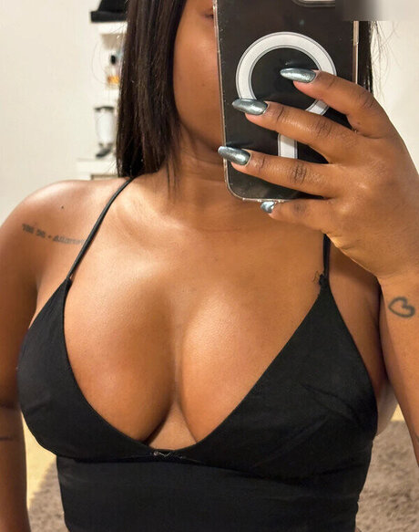 巨乳のマンコOnlyFans 無料裸 ギャラリー