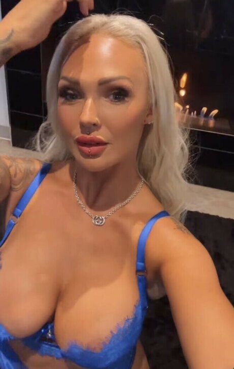 Camilla Jayne アダルトスター 画像