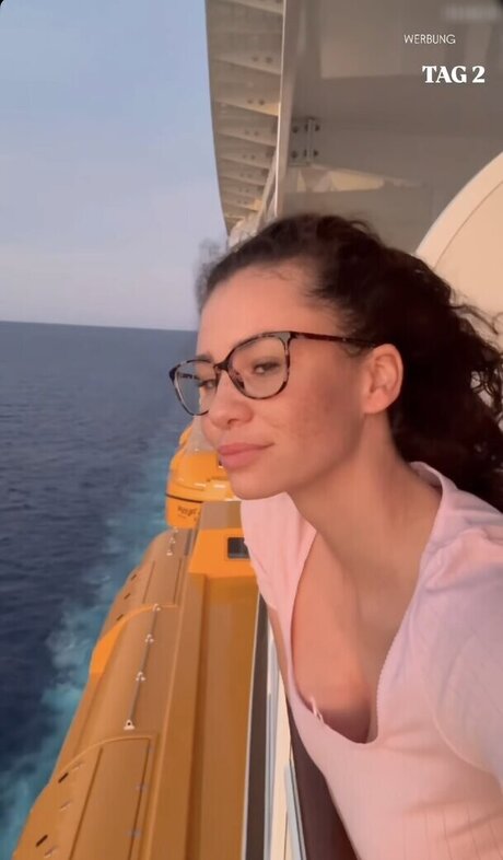 OnlyFansを無効にしました ホットセクシー 写真