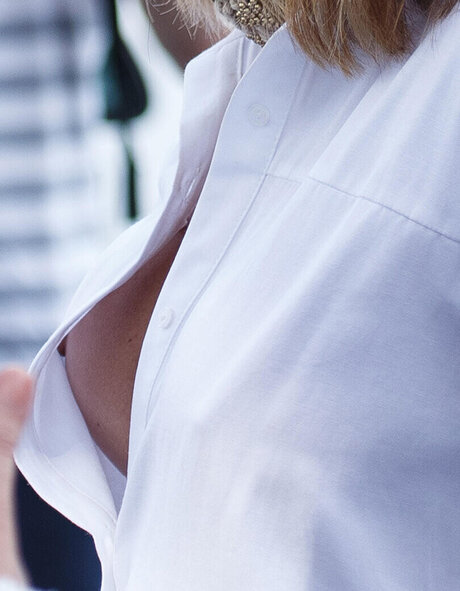 曲線美のアナルOnlyFans アート裸 画像