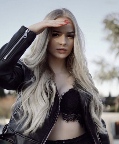 Zclina 独占ポルノスター 写真