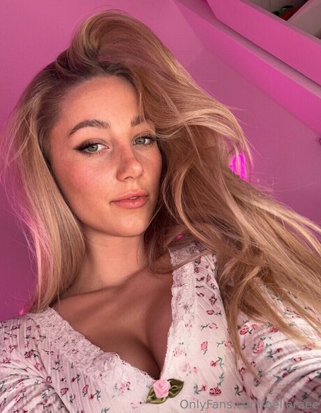 ニューハーフ巨乳OnlyFans 無料セクシー 写真