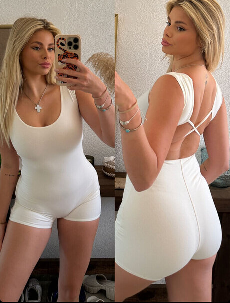 Larissa Neumann ヌードモデル ギャラリー