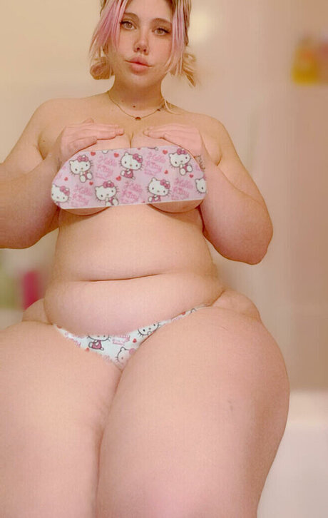 Lania Fawn ポルノスター トップ 画像