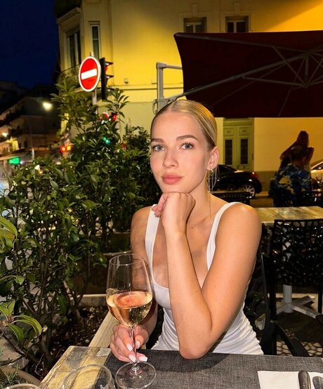 ヌード無料OnlyFans ホットセックス 画像