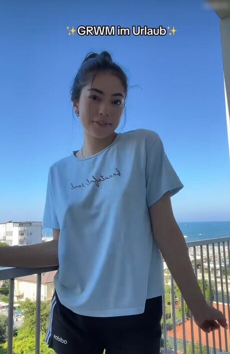 BBW 教師 OnlyFans ヌード 写真