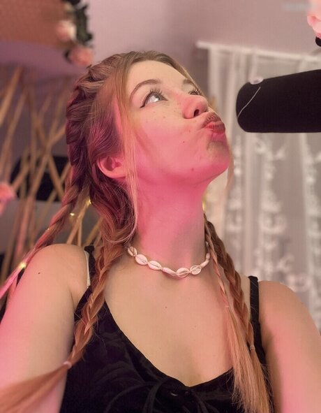 曲線美の黒檀OnlyFans 無料ヌード 写真