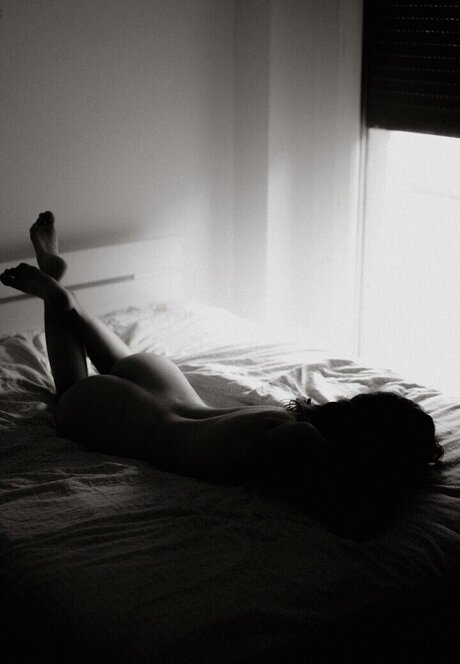 Emeline Faure アダルトスター 画像