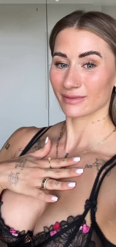 完璧なボディ OnlyFans 無料 写真