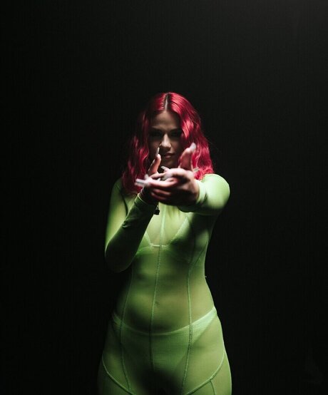 巨乳 射精 OnlyFans ヌード 画像