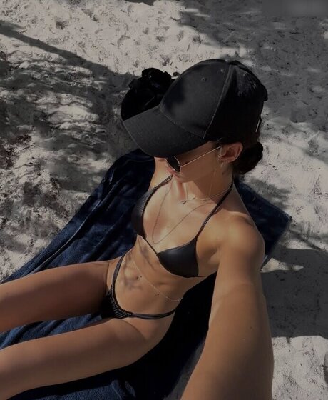 Larafina アダルト女優 写真