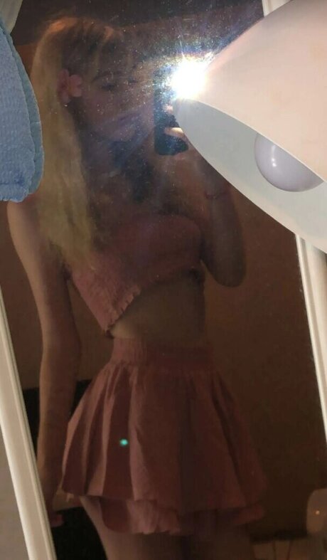 曲線美の黒檀OnlyFans HD 画像