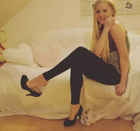 クソなOnlyFans アートポルノ 写真