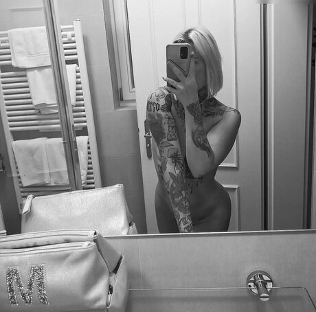 ぽっちゃり痴女OnlyFans 美しいxxx ギャラリー