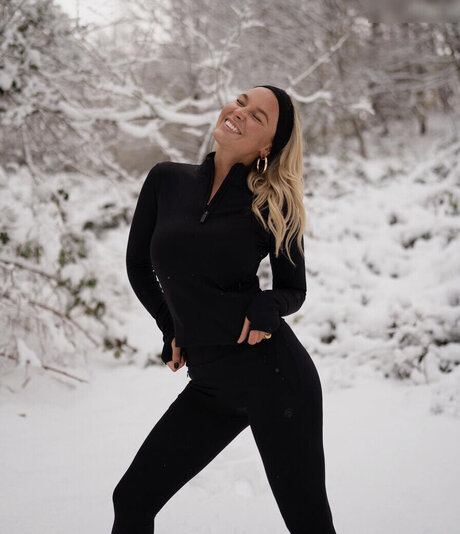 トゥワークオンリーファン ホット裸 画像