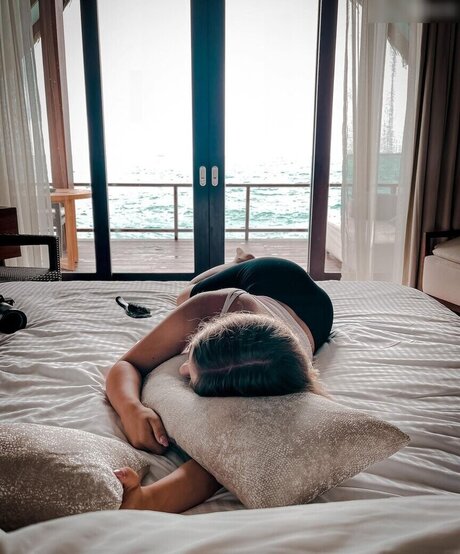 ドイツのアマチュアOnlyFans セクシー 画像