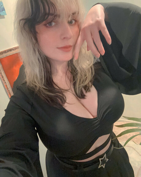 Aretteepls エロティックなスター アーカイブ