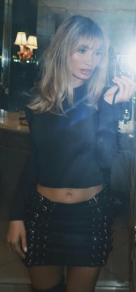 小さいチンポOnlyFans アダルト 画像