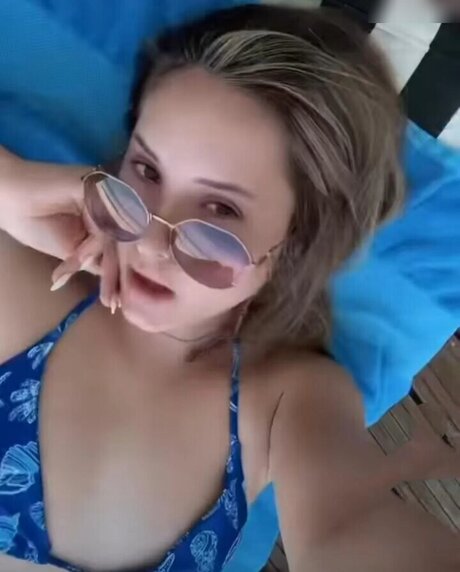 Davina Geiss xxxモデル 写真