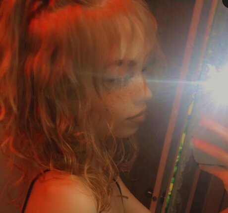 姉妹OnlyFans アダルト 写真