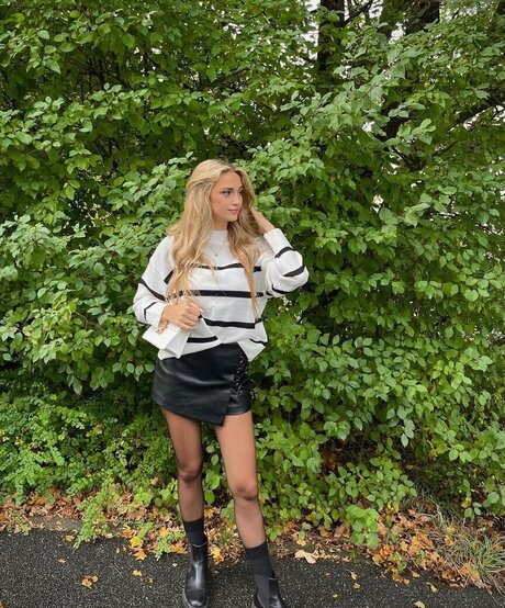 ホットな裸のOnlyFans 美しいxxx 写真