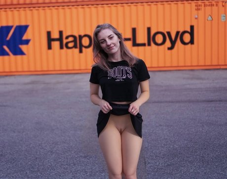 巨乳とお尻のOnlyFans ホット裸 写真