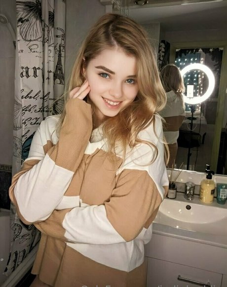 曲線美のティーンズOnlyFans 美しいxxx 画像