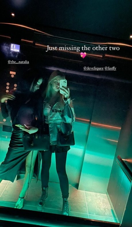 エモオンリーファン ポルノ 画像