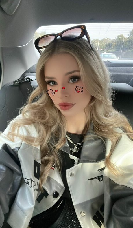 かわいい赤毛のOnlyFans パーフェクト 画像