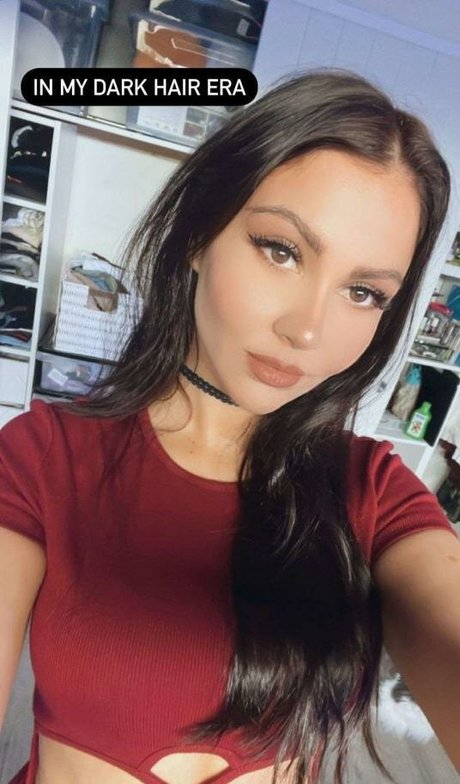 Aliythia 完璧なモデル 写真