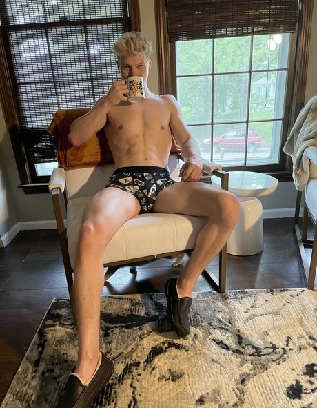 kallen2044 ヌードモデル 写真