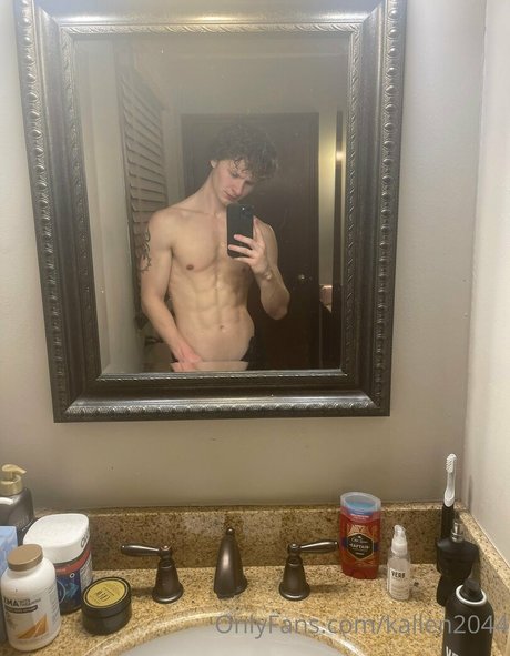 痩せたブロンドのOnlyFans 無料ヌード 写真