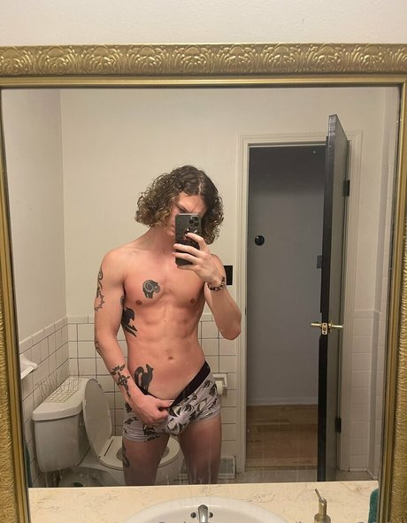 kallen2044 無料のポルノスター 写真