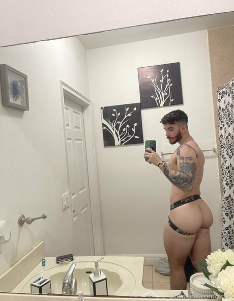 rrxivi 美しいモデル 写真