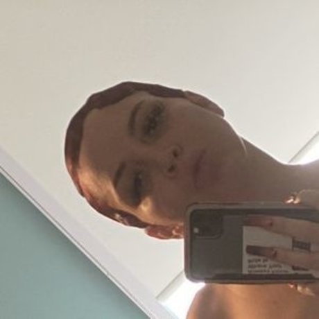 Lexiblow420 アート女優 写真