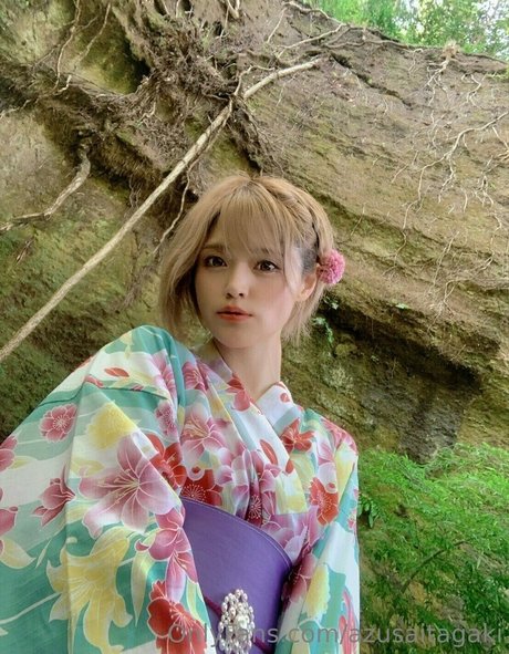 azusaitagaki セクシーなスター 画像