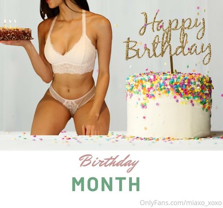 ブルネットの教師OnlyFans トップ 画像