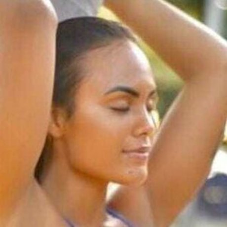 Tais Iscariotes 素敵なモデル ギャラリー