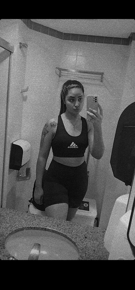 エボニーフィットネスOnlyFans 可愛い 画像