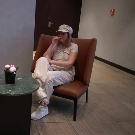 ティーンのおっぱいOnlyFans 裸 画像