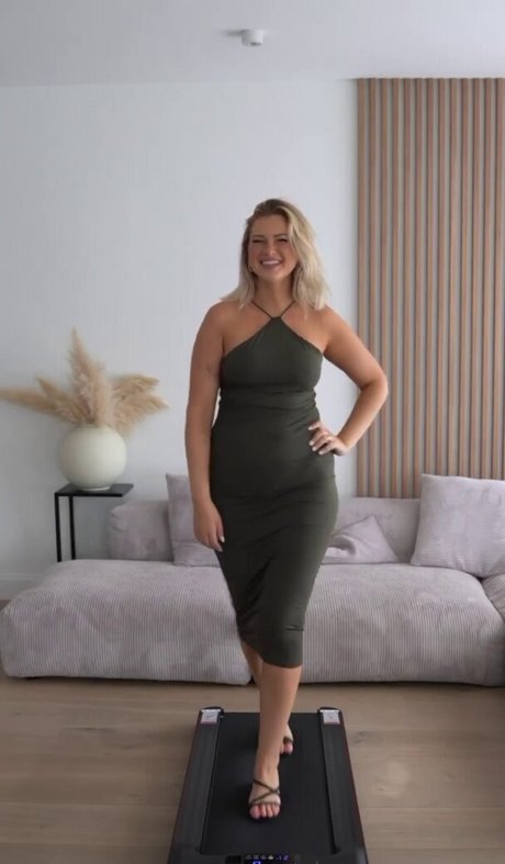 スターティーンオンリーファンズ 可愛い ギャラリー