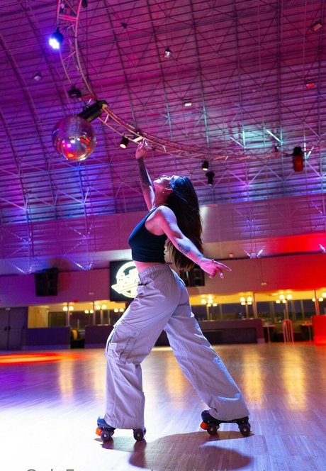 大きな乳首OnlyFans ポルノグラフィック 写真