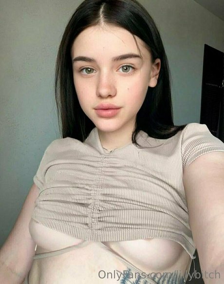 lillybitch ヌード女優 写真