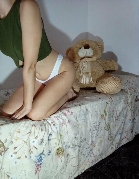 littlesweetpoison profile image