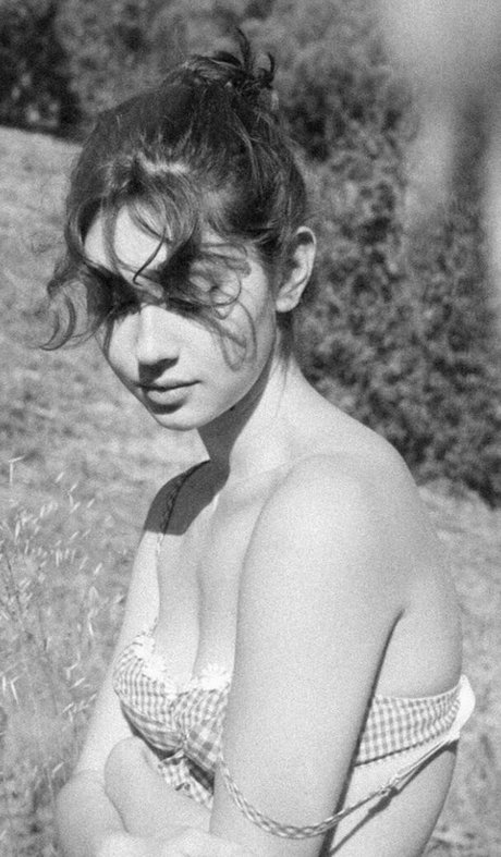 caterpillareyebrow ポルノスター セクシー ギャラリー