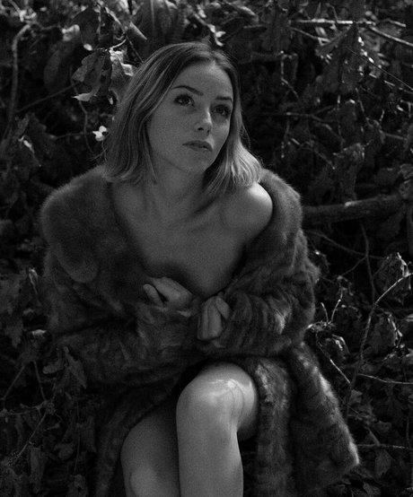 妻のアナルOnlyFans セクシー裸 写真